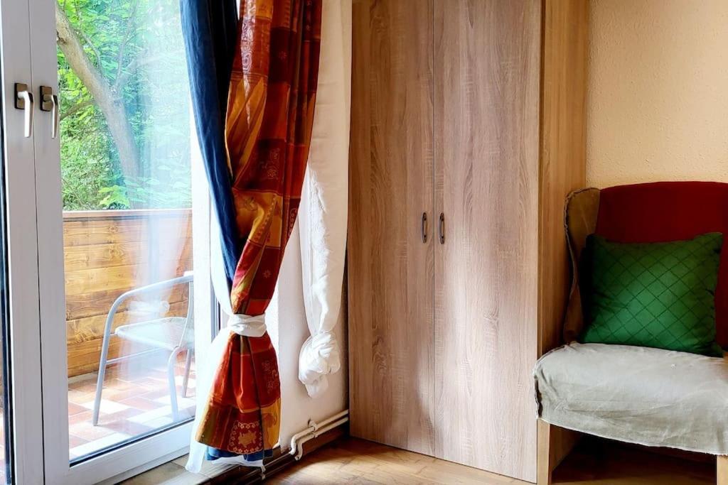 Colourful 2.5 Bedroom With Large Balcony & Garden. Prinzersdorf Exterior foto